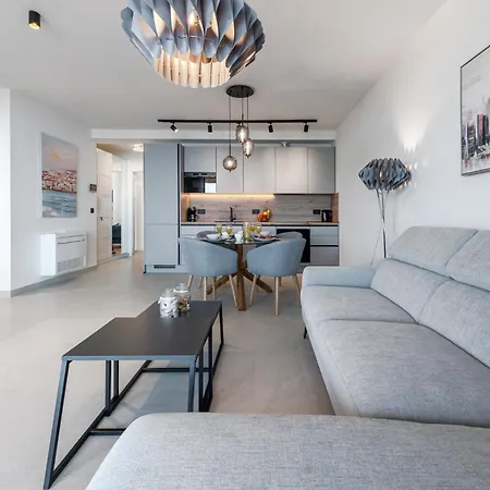 Apartment Mirabilis